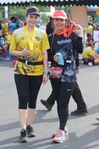 BIB: 0032
                            <button type="button" onclick="openModal(5247256)" class="btn btn-primary btn-sm float-right btn-popup" data-toggle="modal" data-target=".modal-high-quality">
                        <i class="fas fa-shopping-cart"></i> Add to Cart
                    </button>
                                            <button type="button" onclick="isThisMe(5247256, true)" class="btn btn-success btn-sm float-right btn-popup btn-isme hidden" data-toggle="tooltip" data-placement="bottom" title="นี่คือรูปของคุณใช่ไหม คลิกที่นี่เพื่อเอาเข้าอัลบั้ม">
                        <i class="fas fa-plus"></i> Add to album
                    </button>
                    <button type="button" onclick="isThisMe(5247256, false)" class="btn btn-warning btn-sm float-right btn-popup btn-isnotme hidden">
                        <i class="fas fa-ban"></i> Remove from album
                    </button>